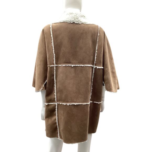 NWT Chico’s Women’s Coat With Cape Like Short Sleeves Size S/M Suede Sherpa Soft - Picture 4 of 5